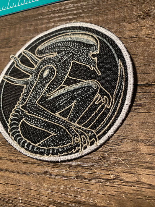 Xenomorph-Inspired Alien Embroidered Patch – 4 Inch