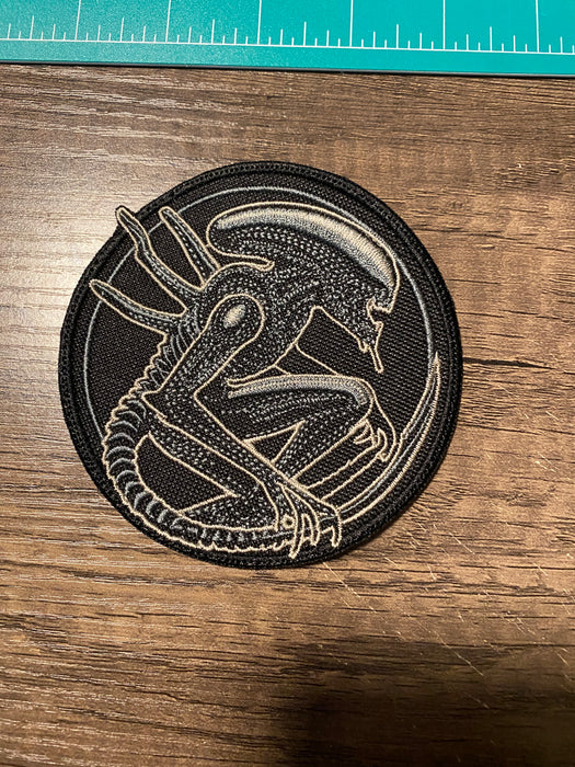 Xenomorph-Inspired Alien Embroidered Patch – 4 Inch