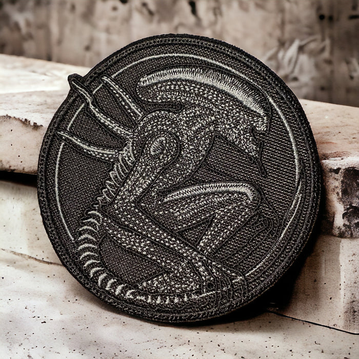 Xenomorph-Inspired Alien Embroidered Patch – 4 Inch