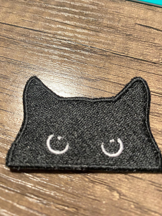 Cat Peeking Embroidered Patch – Sizes 2.25" to 8"