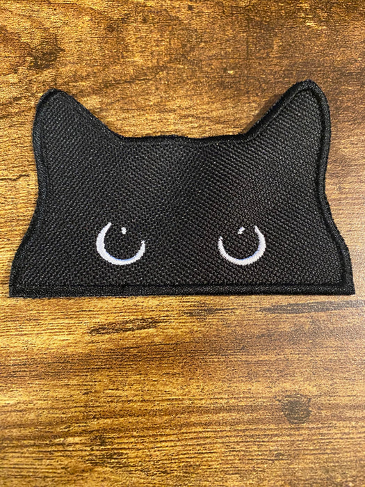 Cat Peeking Embroidered Patch – Sizes 2.25" to 8"